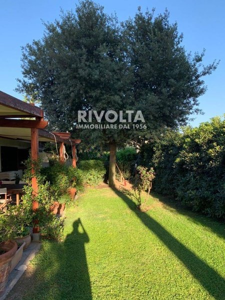casa indipendente in vendita a Tarquinia in zona Marina Velca