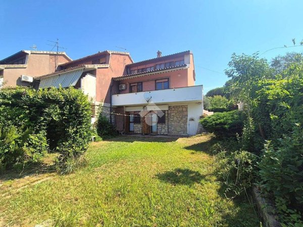casa indipendente in vendita a Tarquinia in zona Marina Velca