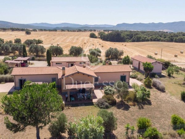 casa indipendente in vendita a Tarquinia