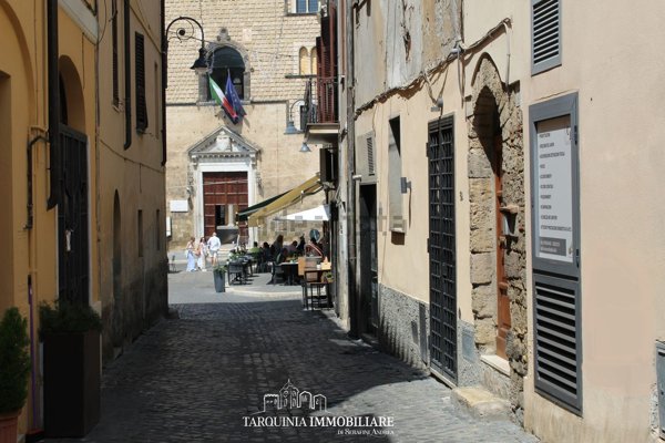 locale commerciale in vendita a Tarquinia