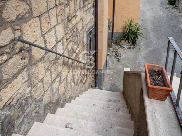 casa indipendente in vendita a Tarquinia
