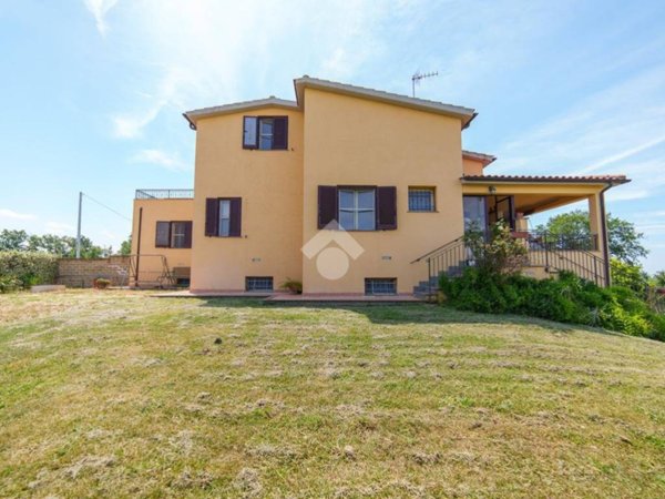 casa indipendente in vendita a Tarquinia