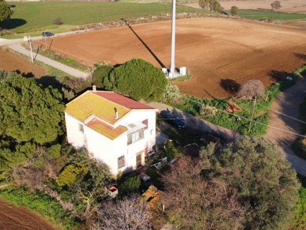 casa indipendente in vendita a Tarquinia