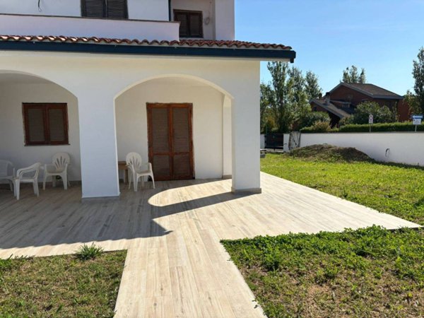 casa indipendente in vendita a Tarquinia in zona Marina Velca