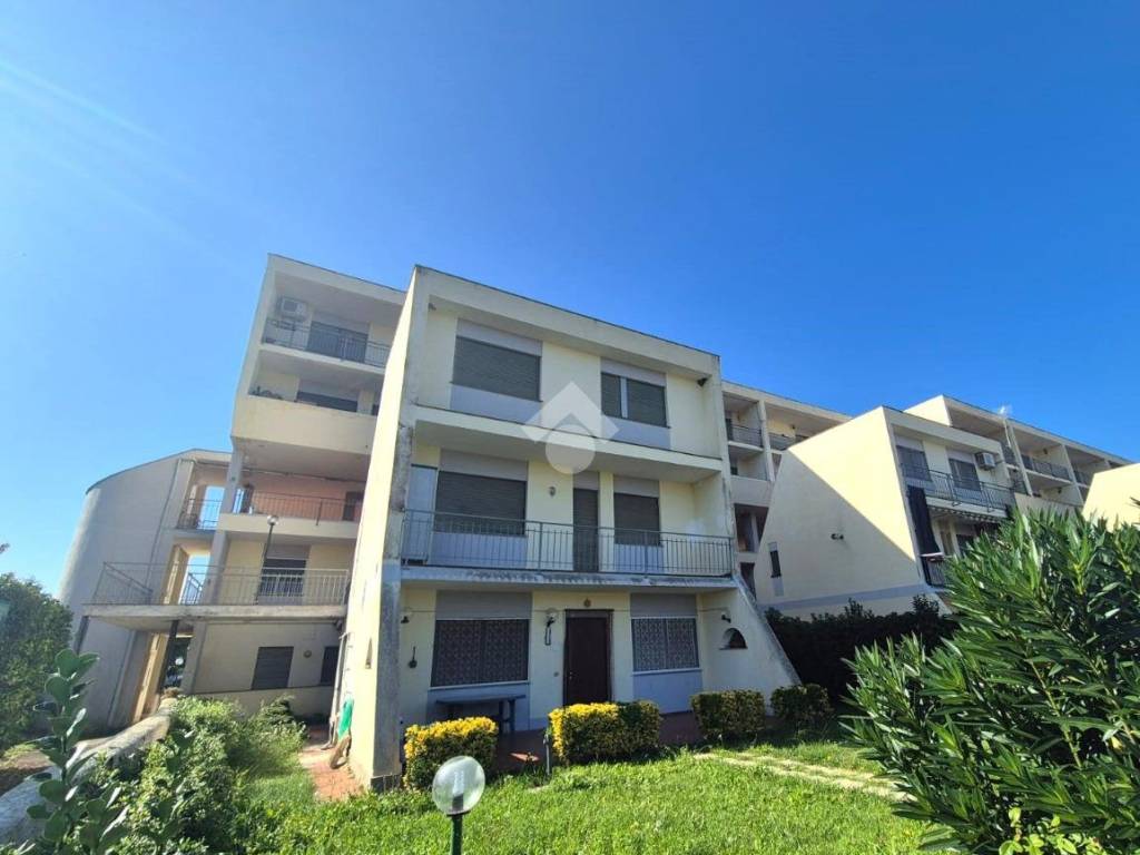 appartamento in vendita a Tarquinia in zona Marina Velca