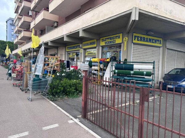 locale commerciale in vendita a Tarquinia