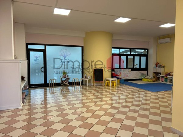 locale commerciale in vendita a Tarquinia
