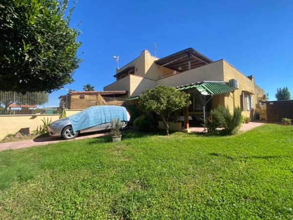 appartamento in vendita a Tarquinia in zona Marina Velca