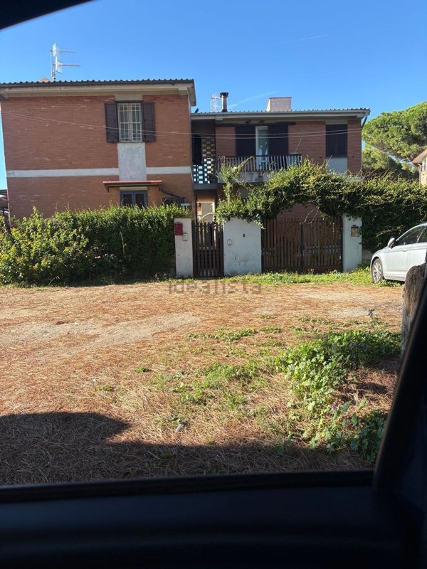 casa indipendente in vendita a Tarquinia