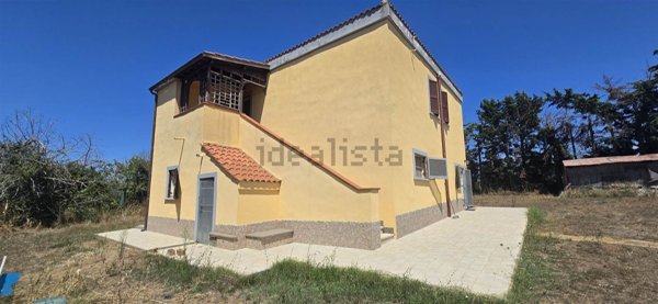 casale in vendita a Tarquinia