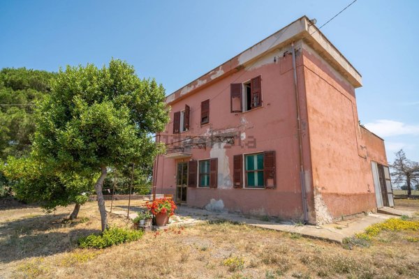 casale in vendita a Tarquinia