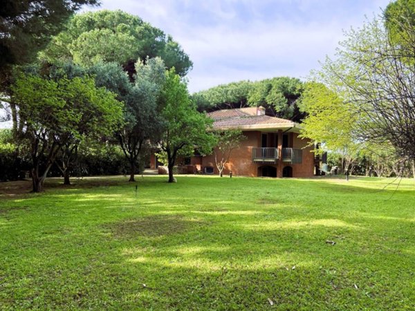 casa indipendente in vendita a Tarquinia in zona Marina Velca