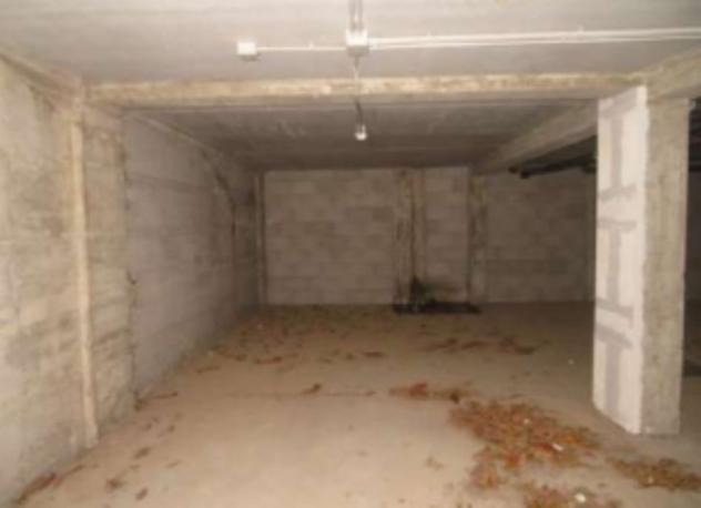 negozio in vendita a Tarquinia