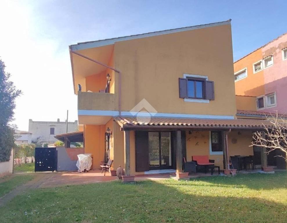 casa indipendente in vendita a Tarquinia in zona Marina Velca