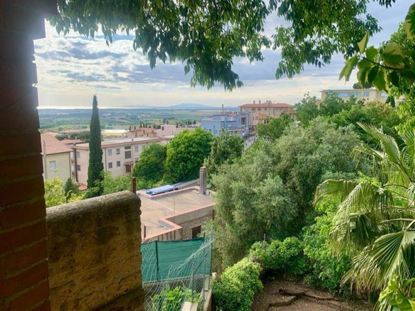 casa indipendente in vendita a Tarquinia