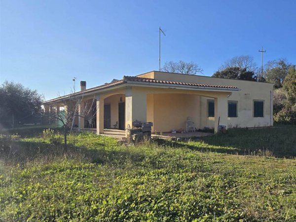 casale in vendita a Tarquinia