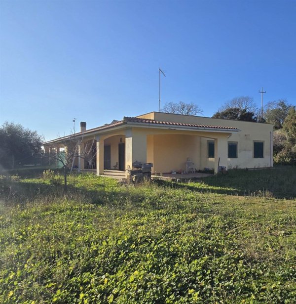 casale in vendita a Tarquinia