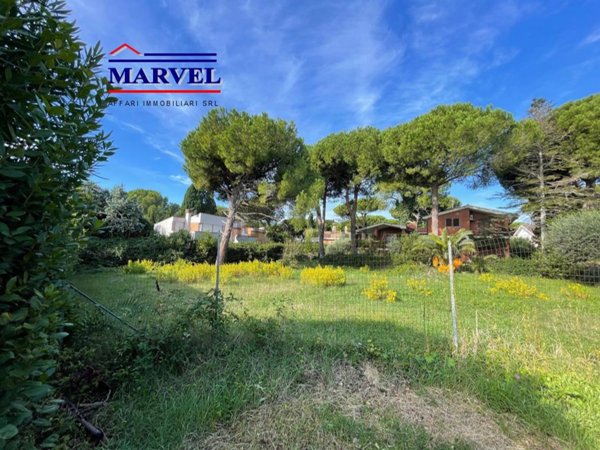 terreno edificabile in vendita a Tarquinia in zona Marina Velca