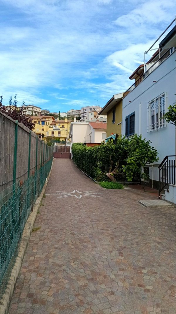casa indipendente in vendita a Tarquinia