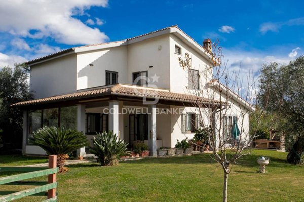 casa indipendente in vendita a Tarquinia