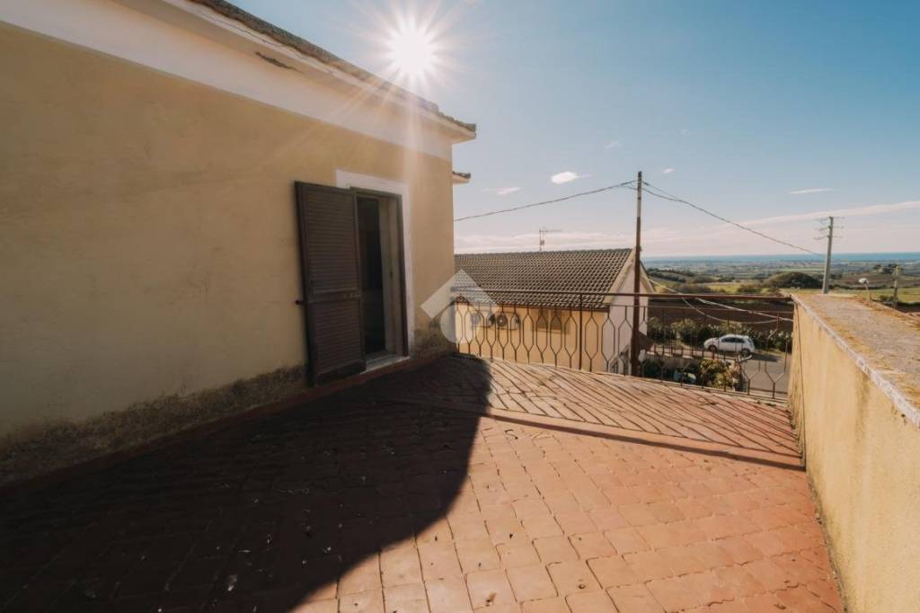 casa indipendente in vendita a Tarquinia