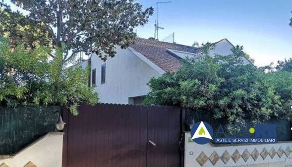 casa indipendente in vendita a Tarquinia