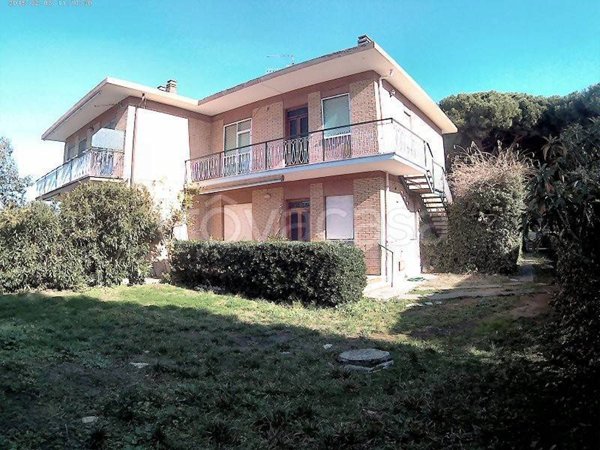 casa indipendente in vendita a Tarquinia