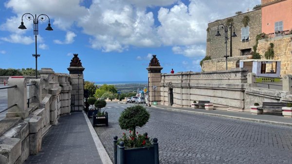casa indipendente in vendita a Tarquinia