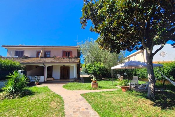 casa indipendente in vendita a Tarquinia in zona Marina Velca