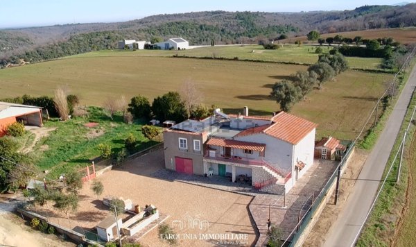 casa indipendente in vendita a Tarquinia