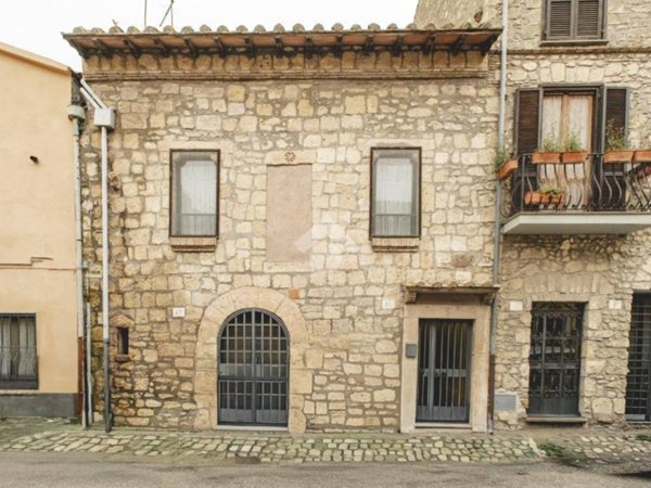 quadrivano in vendita a Tarquinia