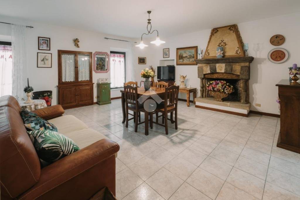 casa semindipendente in vendita a Tarquinia