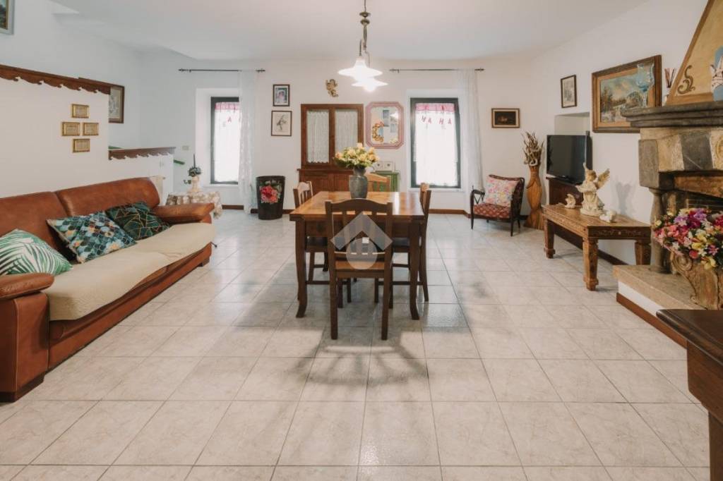 casa indipendente in vendita a Tarquinia