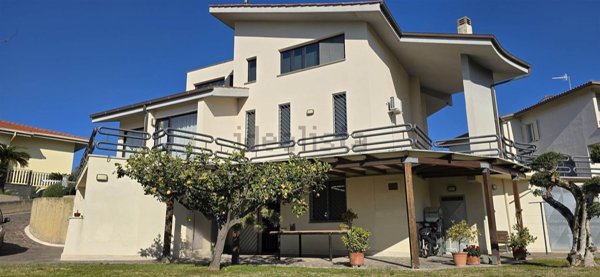 casa indipendente in vendita a Tarquinia