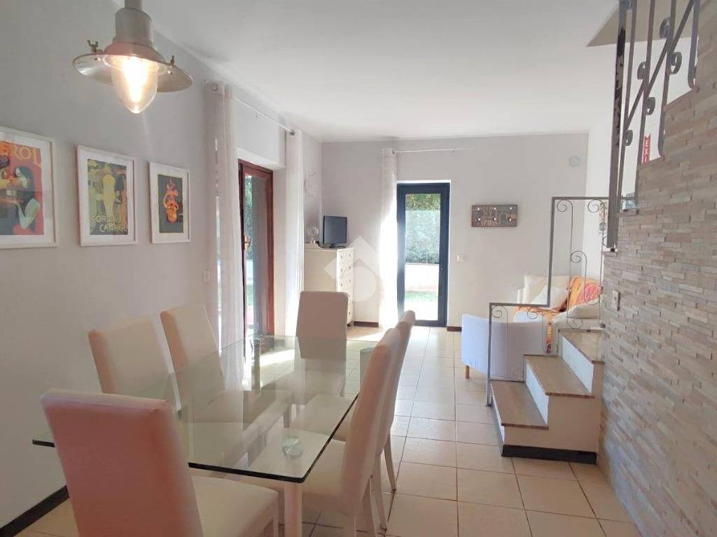 casa indipendente in vendita a Tarquinia in zona Marina Velca