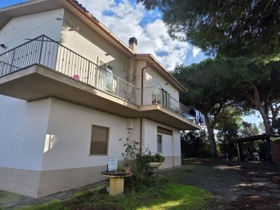 casa indipendente in vendita a Tarquinia