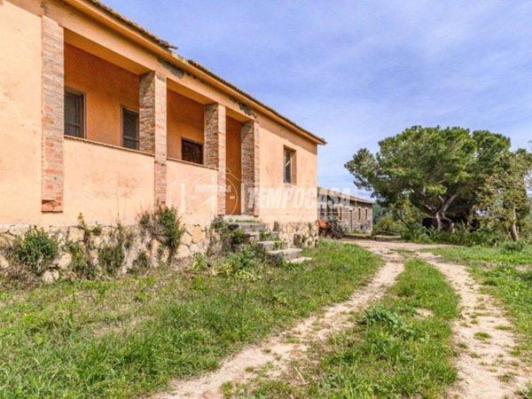casa indipendente in vendita a Tarquinia