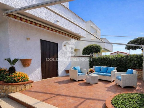 casa indipendente in vendita a Tarquinia