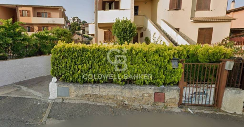 locale di sgombero in vendita a Tarquinia