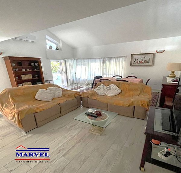 pentavano in vendita a Tarquinia in zona Marina Velca