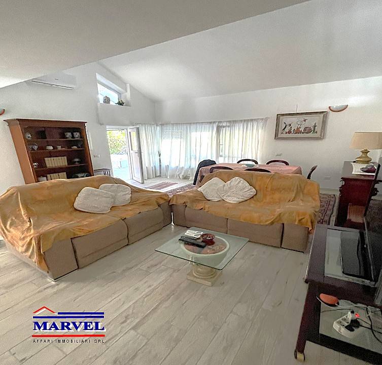 casa indipendente in vendita a Tarquinia in zona Marina Velca