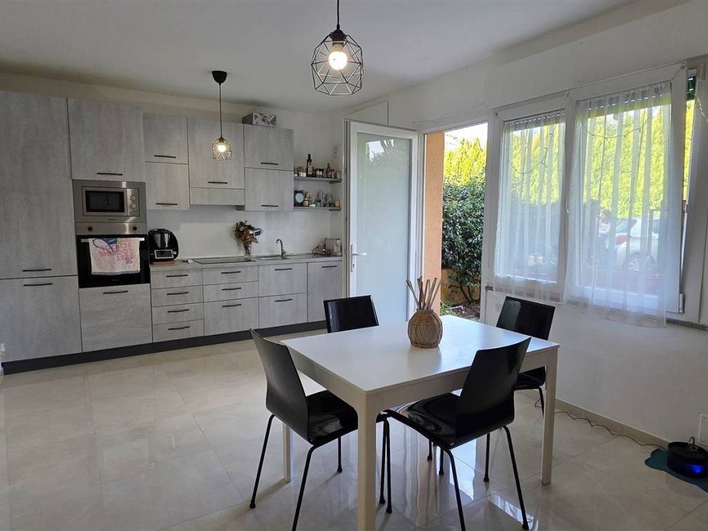 casa semindipendente in vendita a Tarquinia in zona Marina Velca