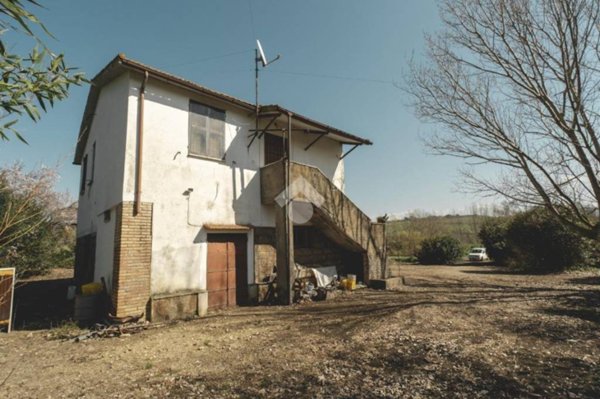 casa indipendente in vendita a Tarquinia
