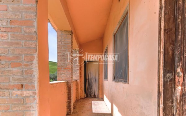 casa indipendente in vendita a Tarquinia in zona Marina Velca
