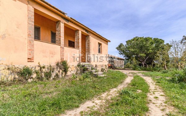 casa indipendente in vendita a Tarquinia in zona Marina Velca