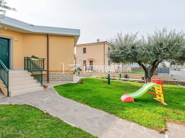 casa indipendente in vendita a Tarquinia