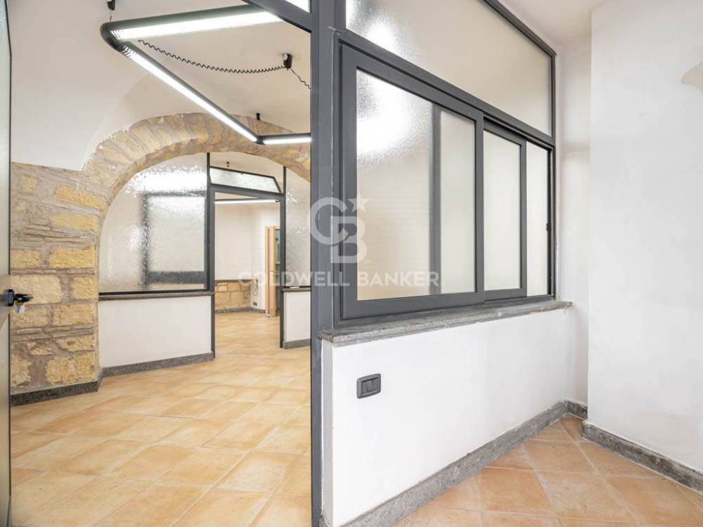 locale commerciale in vendita a Tarquinia