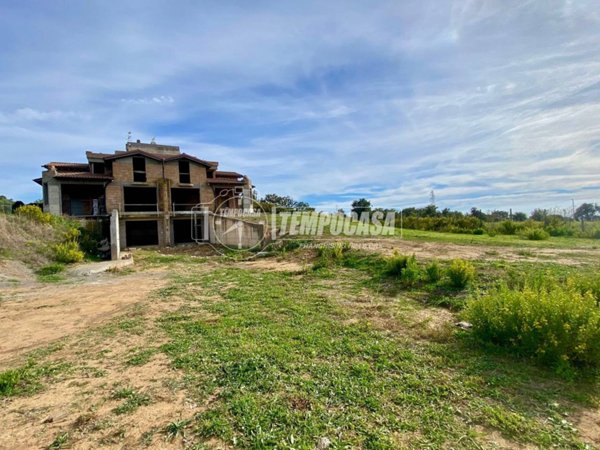 casa indipendente in vendita a Tarquinia