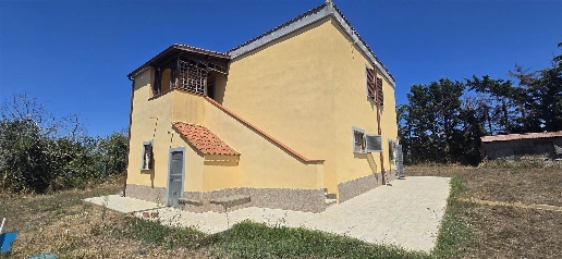 casa indipendente in vendita a Tarquinia