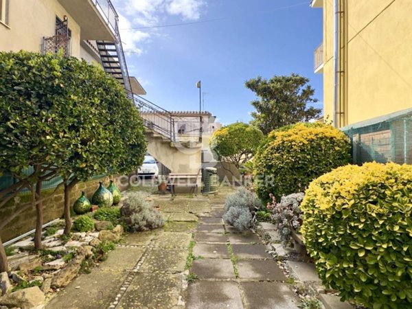 casa indipendente in vendita a Tarquinia